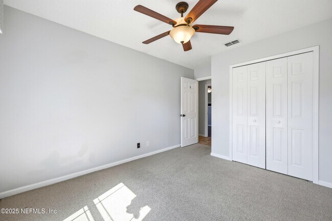 Building Photo - 14049 Broken Bow Dr N