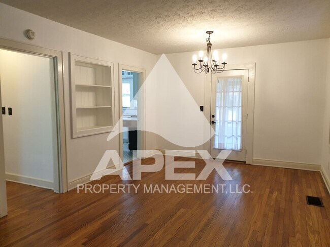 Building Photo - NORTH KNOX - 3 Bd Single Family Brick Ranc...