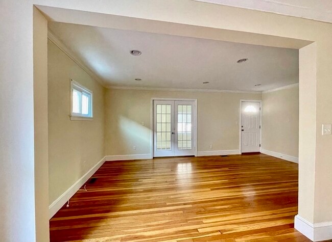 Building Photo - 32 Unity Ave