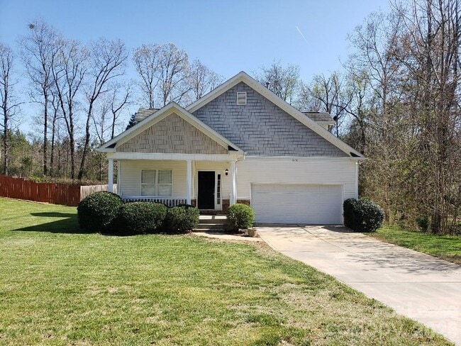 Building Photo - 626 Neal Dr