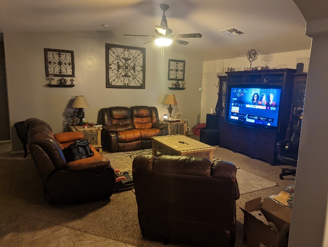 Building Photo - 837 E Gable Ave