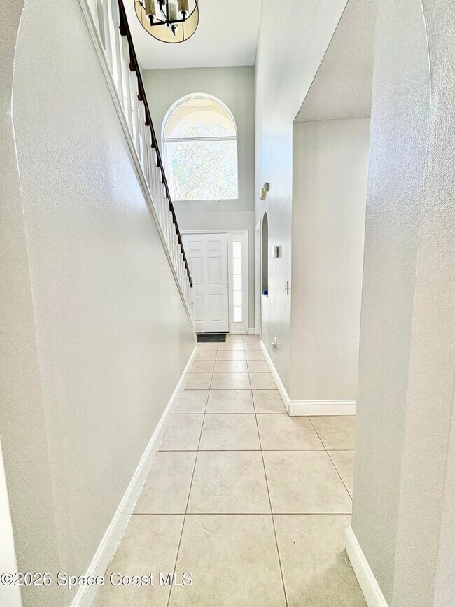 Building Photo - 2015 Canopy Dr
