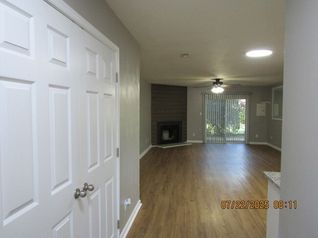 Building Photo - South Virginia Beach Barberton