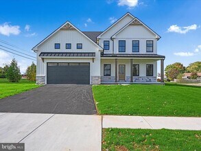 Building Photo - 4 Bed 3.5 Bath Brand New Custom Home in East Petersburg