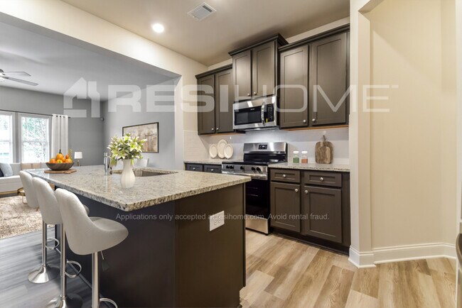 Building Photo - 12 Tilbury Pointe