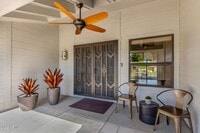 Building Photo - Your Oasis Awaits!