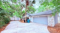Building Photo - 909 Gazell Trail