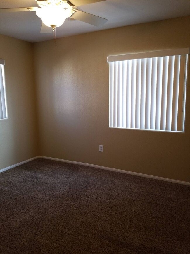 Building Photo - 9475 Fermata Ct