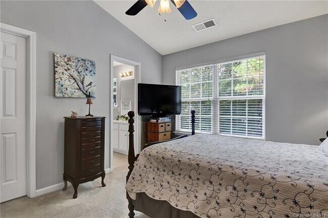 Building Photo - Exclusively Offered by Muse Realty, LLC