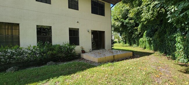 Building Photo - 5288 Treetops Dr