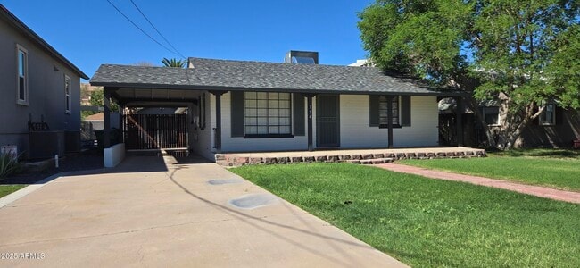 Building Photo - 154 N Hibbert