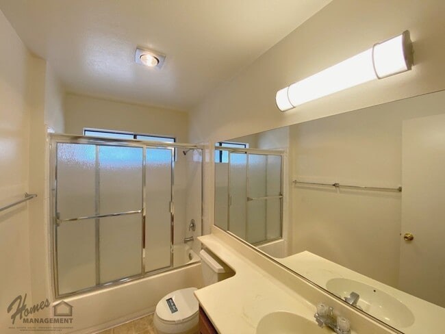 Building Photo - Homes Management - 1bd/1ba Vermont Villas ...