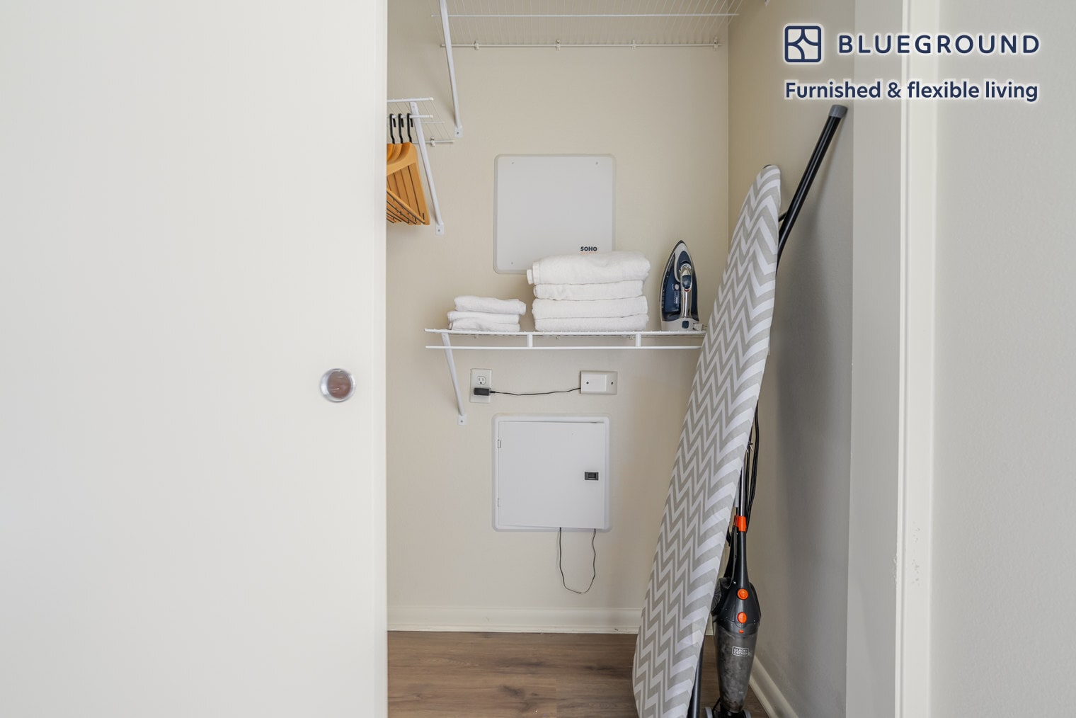 Building Photo - 3001 Esperanza Crossing