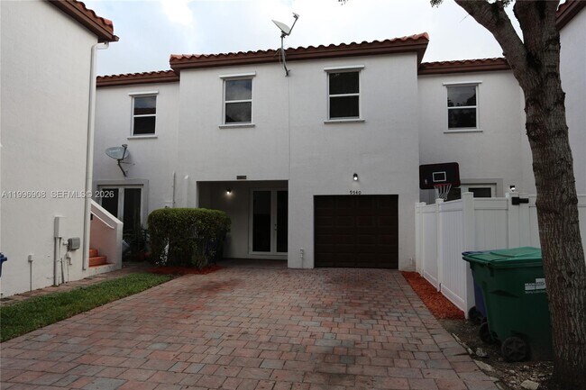 Building Photo - 9540 SW 169th Pl