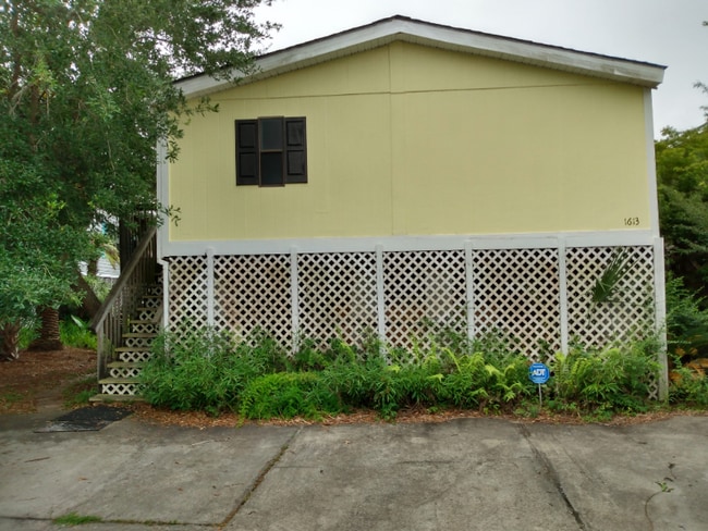 Building Photo - 1613 Teal Marsh Rd
