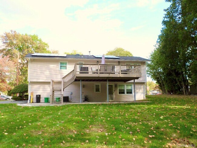 Building Photo - 8 Jodi Ln