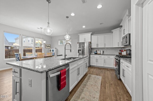 Building Photo - 4 Bedroom Home Close to Downtown Wake Forest. Fenced Yard!