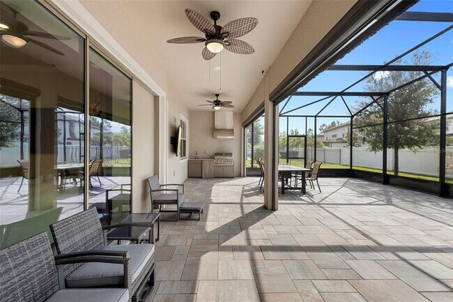 Building Photo - 8000 Leaf Grv Cir