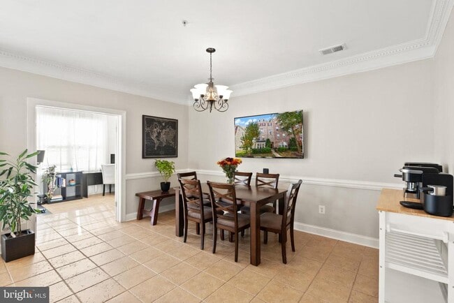 Building Photo - 2238 Margraf Cir