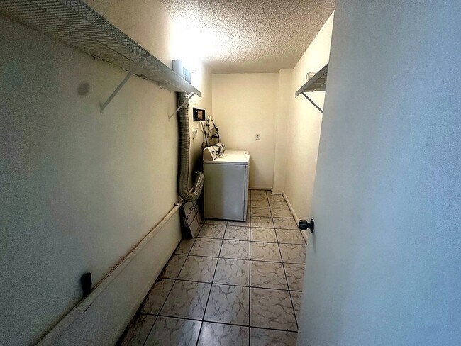 Building Photo - 14840 Naranja Lakes Blvd