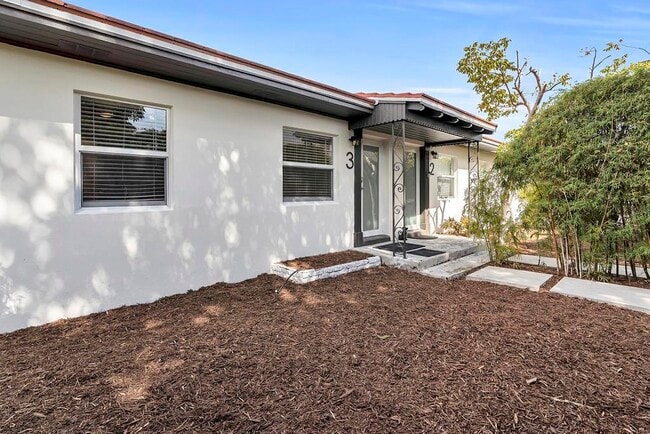 Building Photo - 17 Ocean Breeze