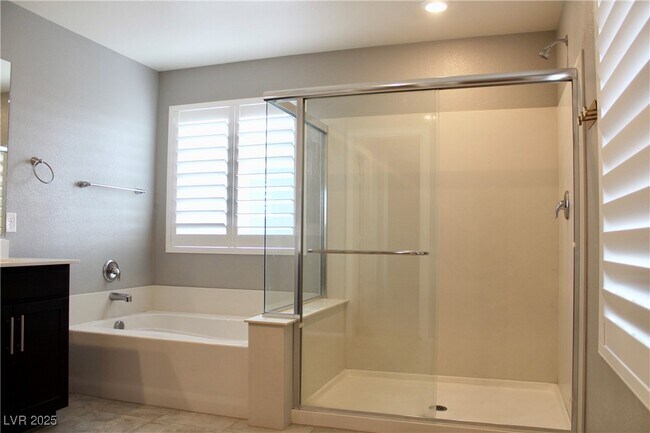 Building Photo - 3162 Casalotti Ave