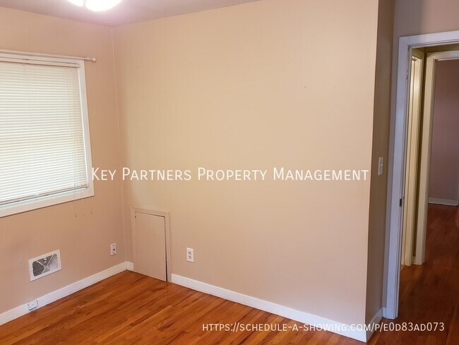 Building Photo - 7132 Newton Dr