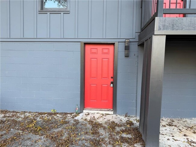 Building Photo - 1772 Martin Pl