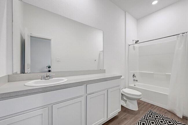 Building Photo - 18122 Rockvine Dr
