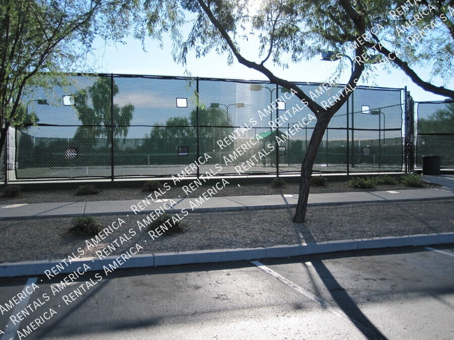 Building Photo - 30740 Maple Chase Dr