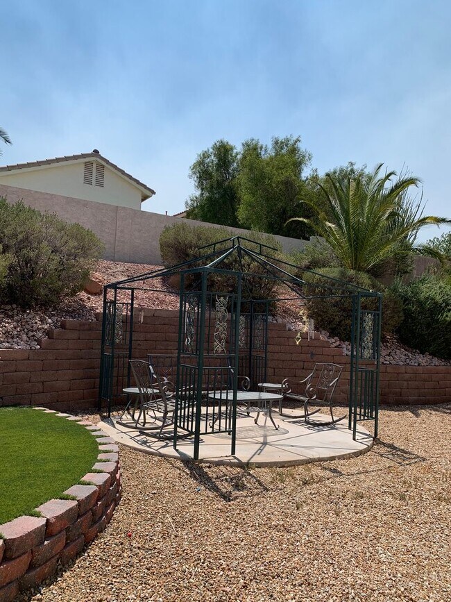 Building Photo - Great Home Single story home in Green Vall...