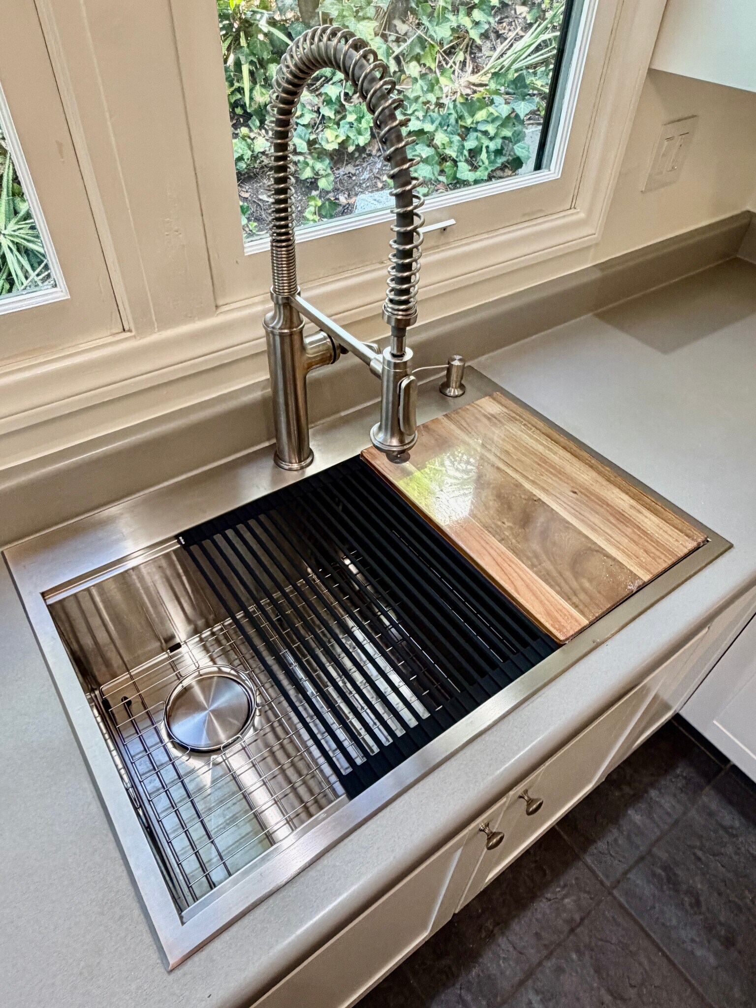 New workstation sink - 3807 Tracy Street