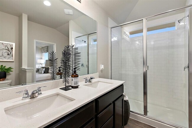 Building Photo - 500 Cassandra Dr
