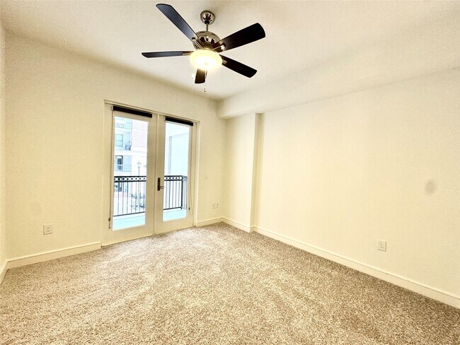 Building Photo - 2303 Middle St