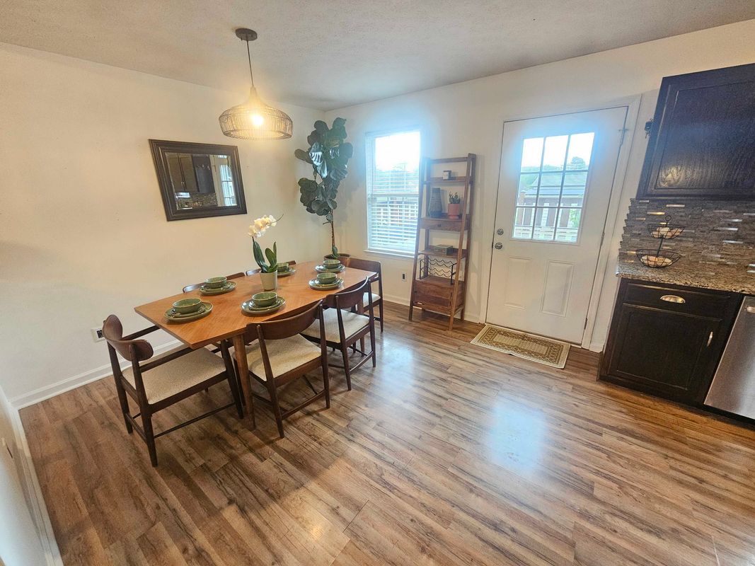 Building Photo - 4797 E Richmond Shop Rd