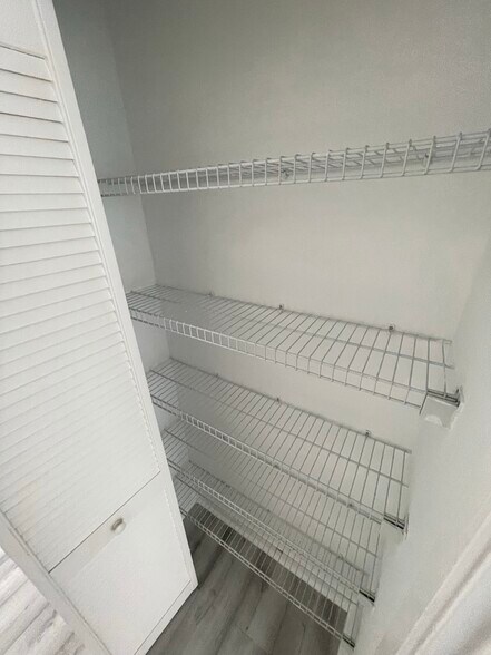 Little closet main bedroom - 335 S Biscayne Blvd