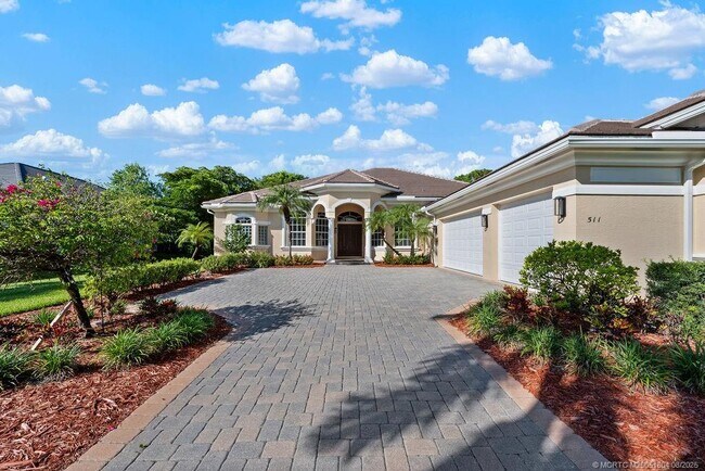 Building Photo - 511 SW Squire Johns Ln