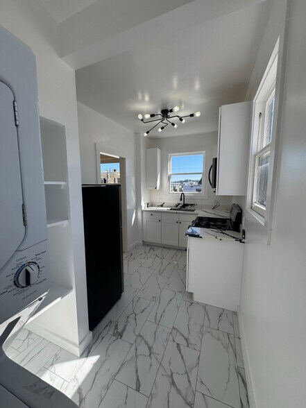 Building Photo - 3465 22nd St