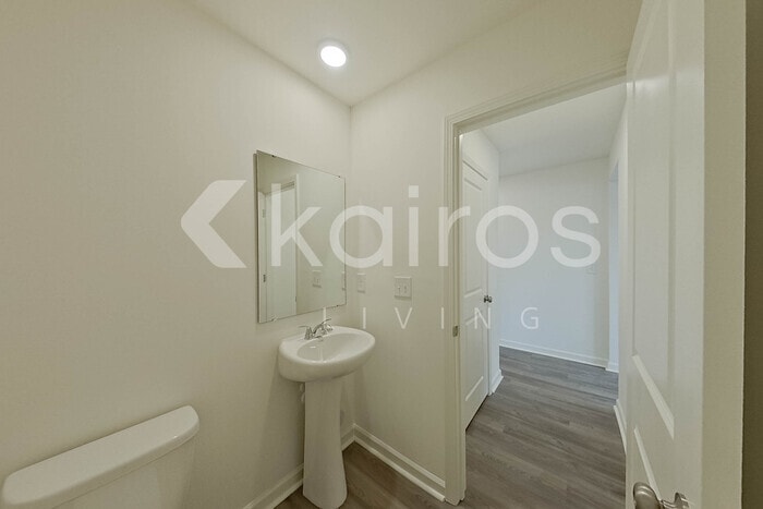 Building Photo - 7025 Peppermill Way