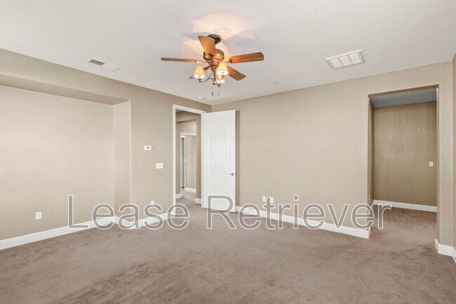 Building Photo - 479 W Esplanade Dr