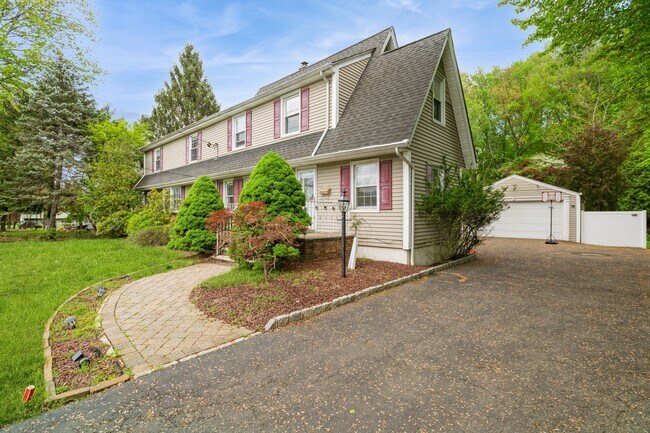 Building Photo - 111 Herbert Ave