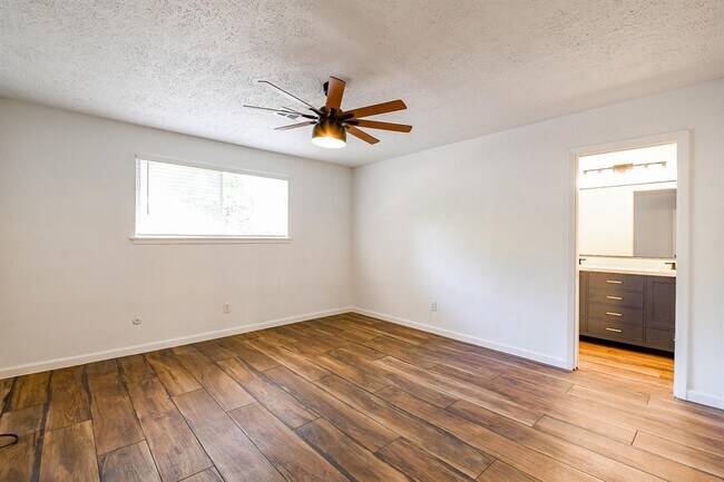 Building Photo - 25003 Spring Creek Dr