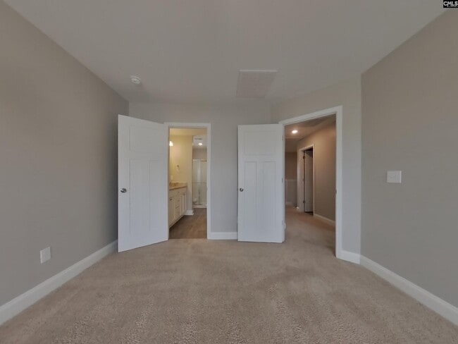 Building Photo - 1021 Crescent Moon Lp