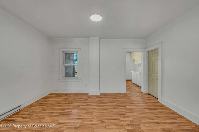 Building Photo - 1807 Green Ridge St