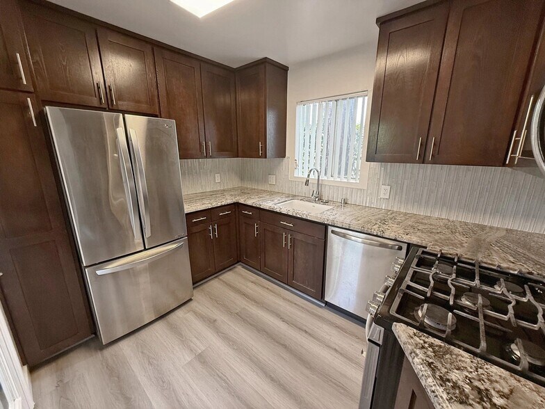 Building Photo - 4530 Whitsett Ave