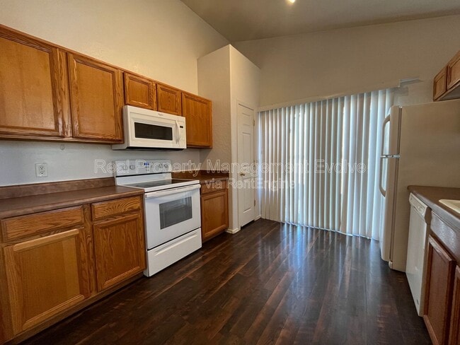 Building Photo - 13444 W Rhine Ln