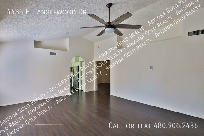Building Photo - 4435 E Tanglewood Dr