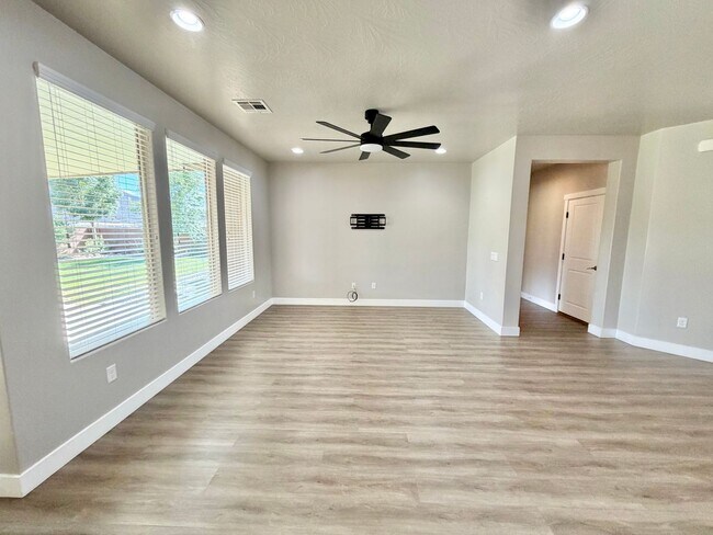 Building Photo - 5973 S Kastra Ln
