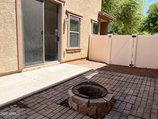 Building Photo - 3840 E Jasper Dr