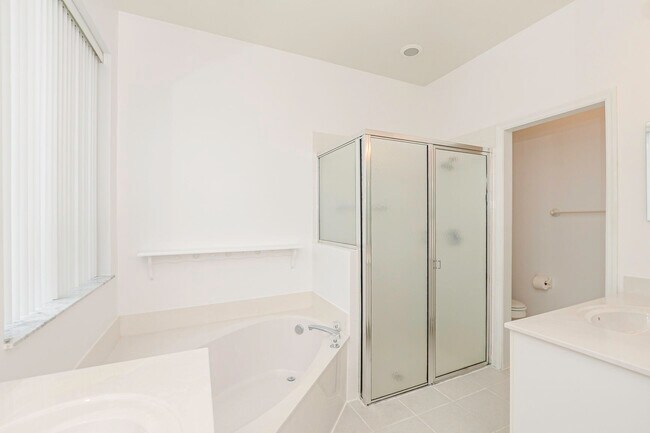 Building Photo - 522 SW Indian Key Dr